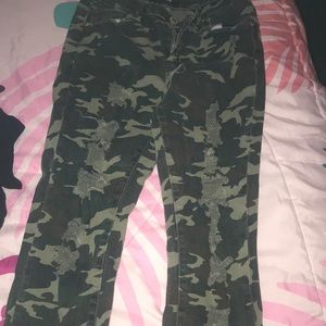 Mid rise jeans